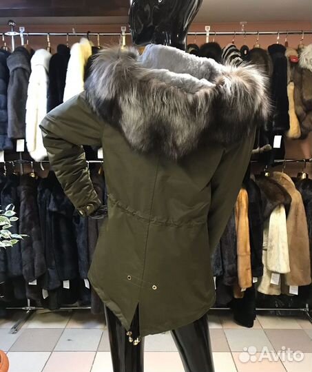 Новая парка с мехом чернобурки и кролика 42-44 р-р