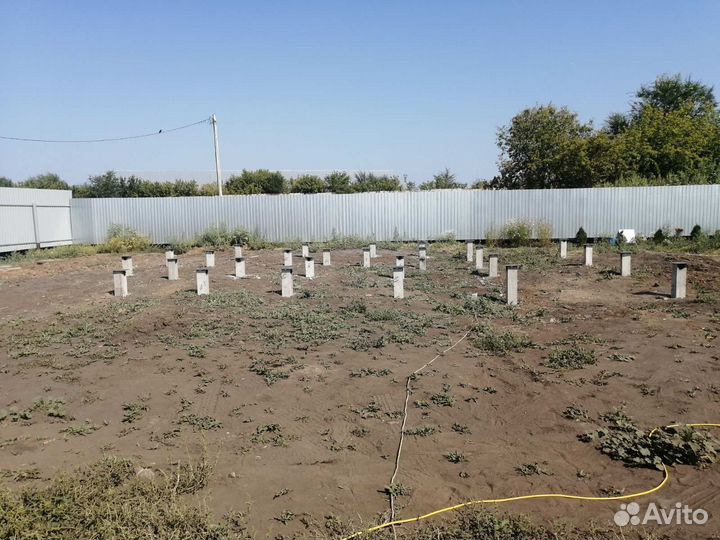 Забивка жб свай под баню из пенобетона