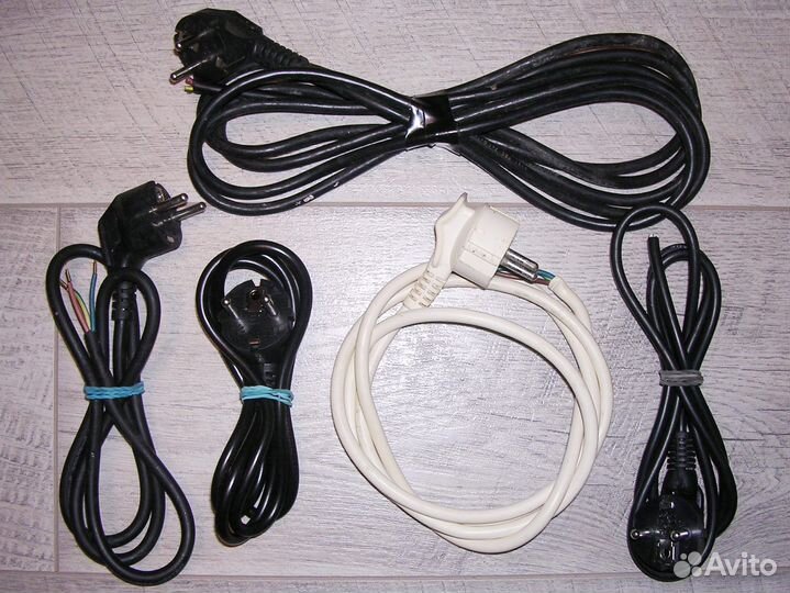 Кабель питания 220В с вилкой