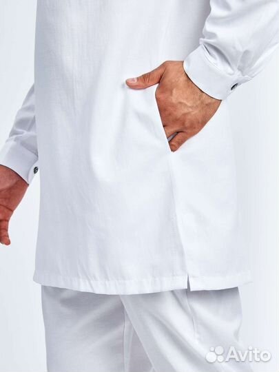 Белый камис 