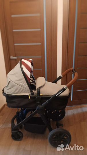 Коляска Happy Baby mommer