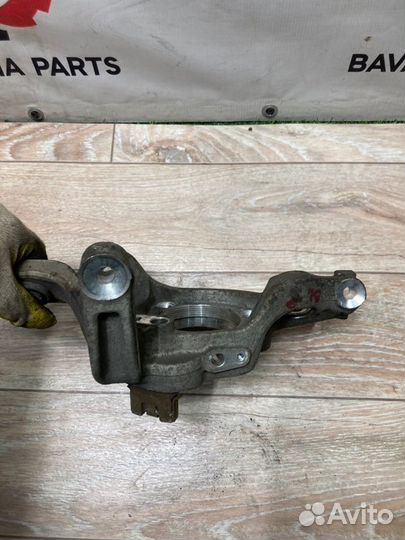 Задний кулак левый Mercedes E W212 3.5 M272 2010