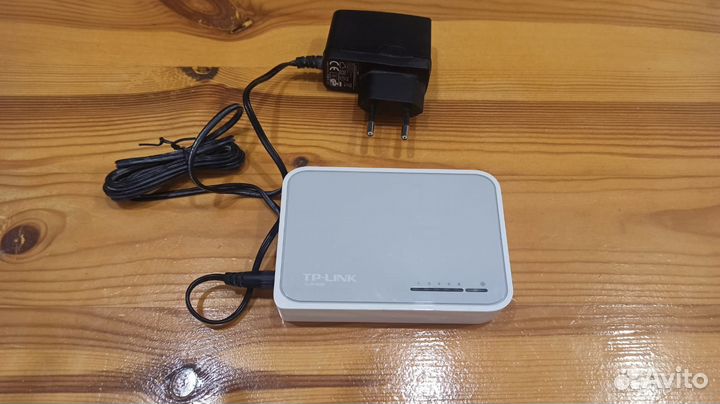 Коммутатор TP-link TL-SF1005D