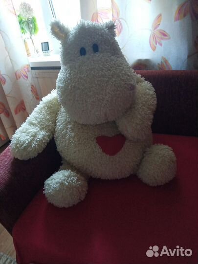 Игрушка бегемот