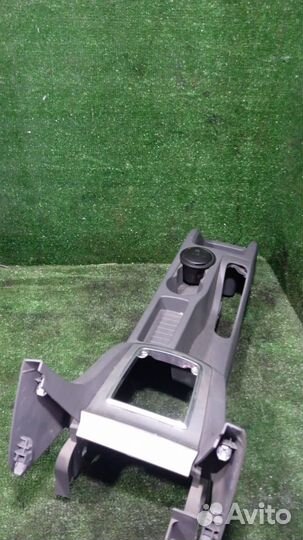 Накладка торпеды нижняя Ford Focus