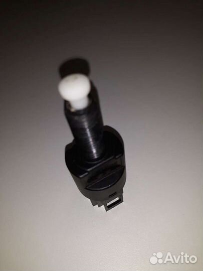 Датчик педали тормоза LADA 4*4 Urban/ нива 3d