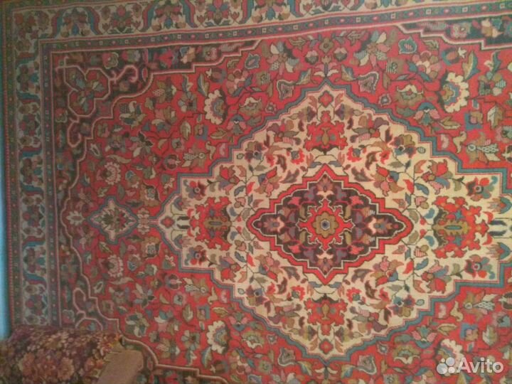 Ковер шерстяной