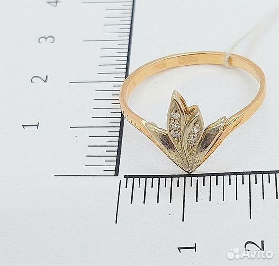 Золотое кольцо с камнем 21,5р