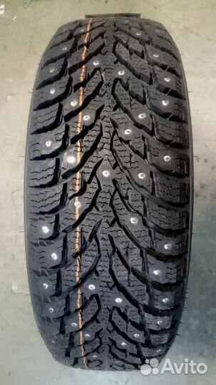 Nokian Tyres Hakkapeliitta 9 235/60 R18 107T