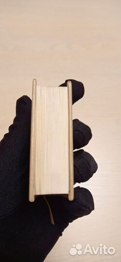 Миниатюрная книга