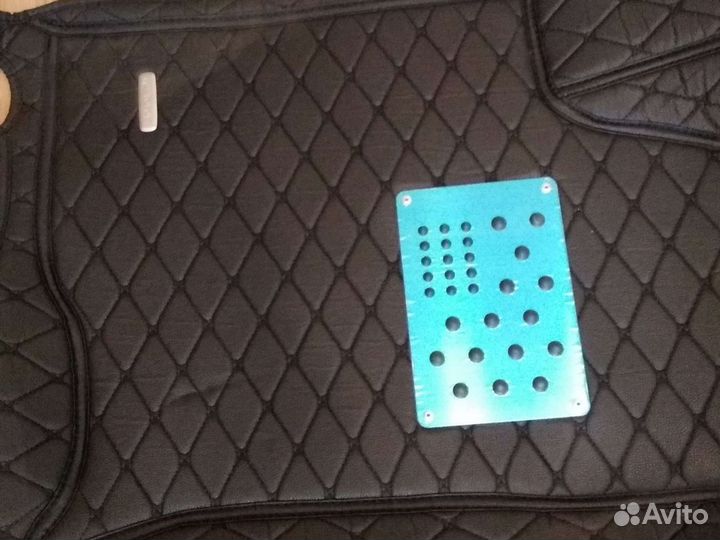 Ковры кожа рав4