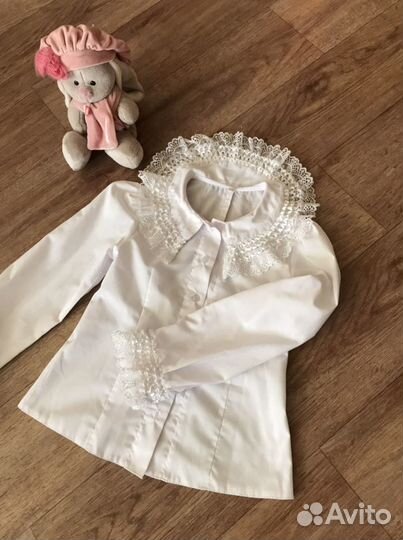 Блузка белая