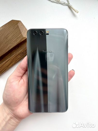 HONOR 9, 4/64 ГБ