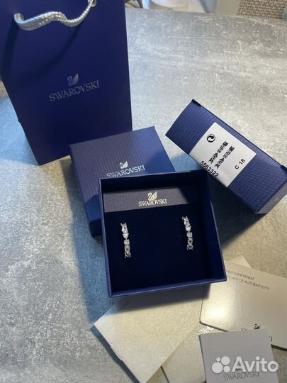 Swarovski серьги пусеты Tennis новые
