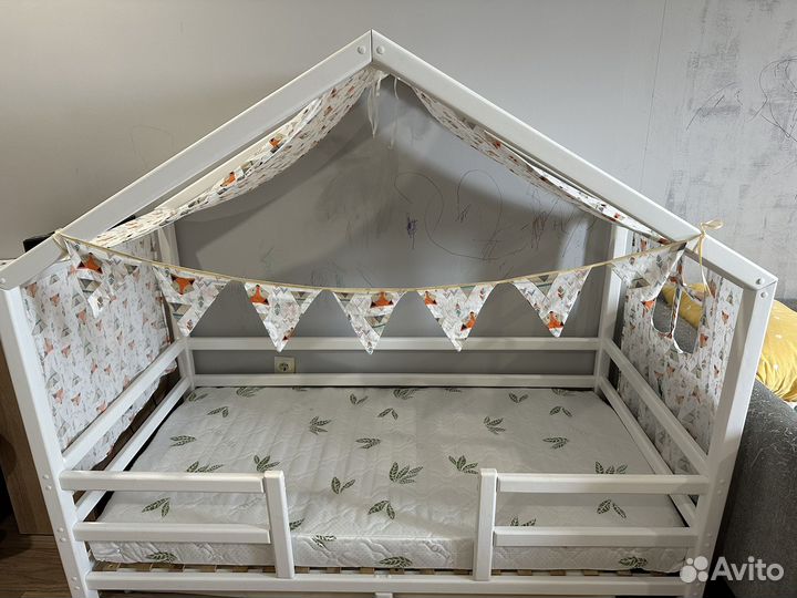 Детская кровать домик 160х80