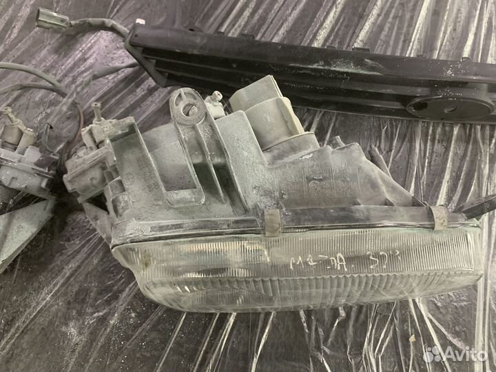 Фары на mazda 323f 1995
