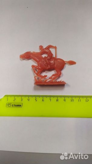 Всадник на коне