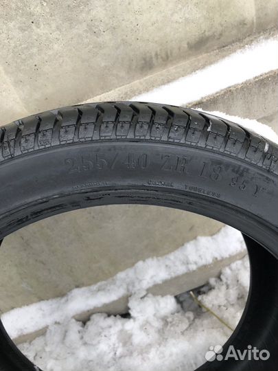 Pirelli P Zero Rosso Asimmetrico 255/40 R18 95Y