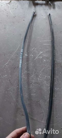 Молдинг лобового стекла на Nissan Skyline v35