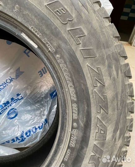 Bridgestone Blizzak DM-V1 285/70 R17 117R