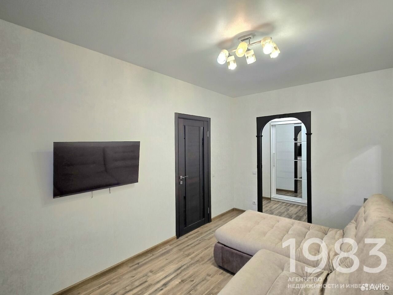 Воронеж, Краснознамённая улица, 109/1, подъезд 1