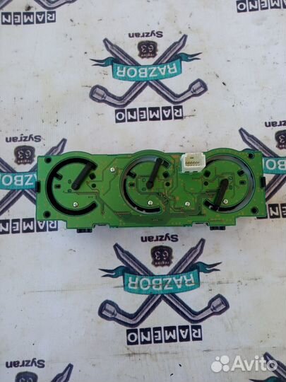 Блок управления отопителем Mitsubishi Outlander XL