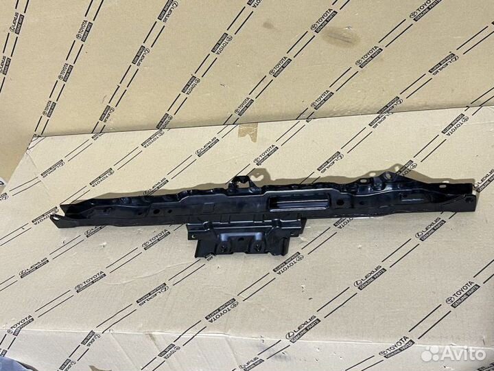 Замковая панель и кронштейн радиатора Lexus Nx