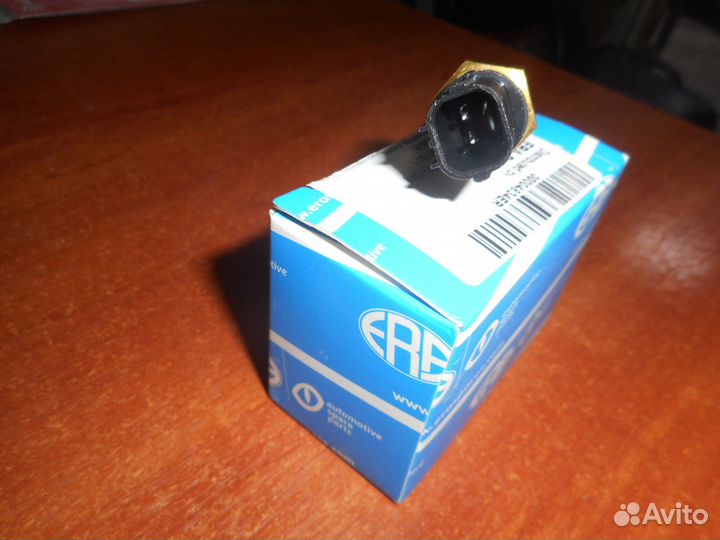 Датчик температуры охлаждающей жидкости