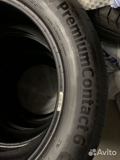 Continental PremiumContact 6 215/55 R17 94V