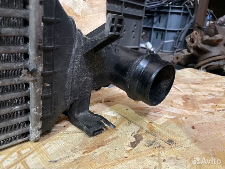 Интеркулер Mercedes C-Class W 204 2.2 OM651 2010