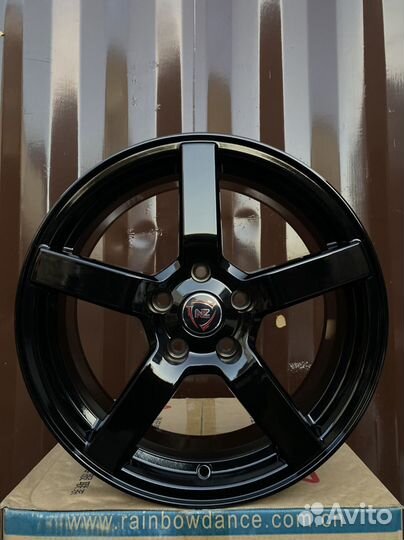Диски 17 дюймов 5/114,3