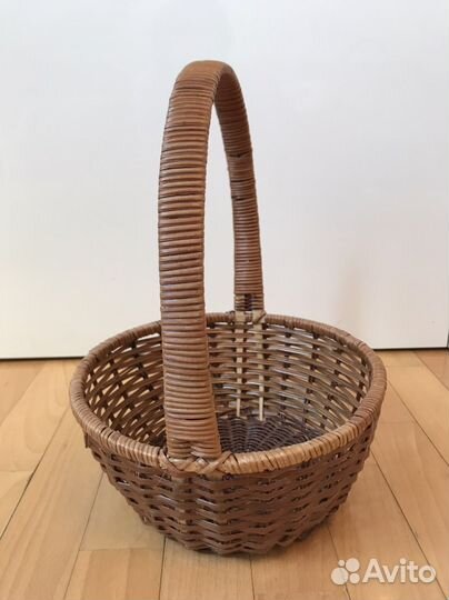 Корзина плетеная