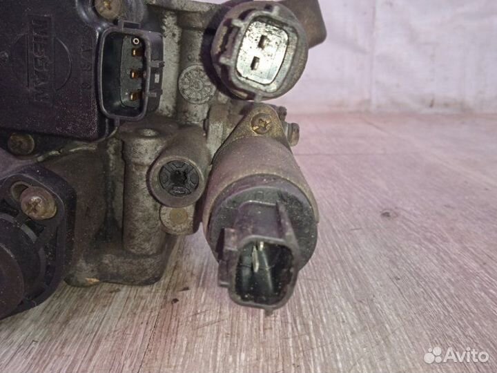 Дроссельная заслонка Nissan Almera N15 2000