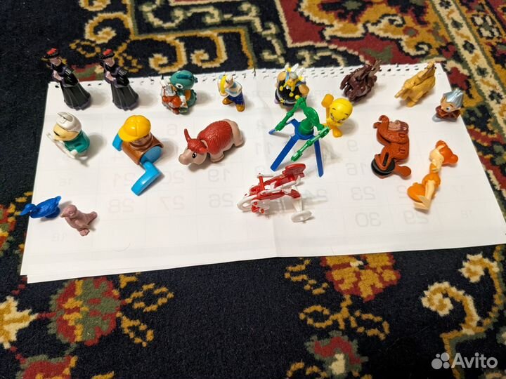 Киндер сюрпризы разные