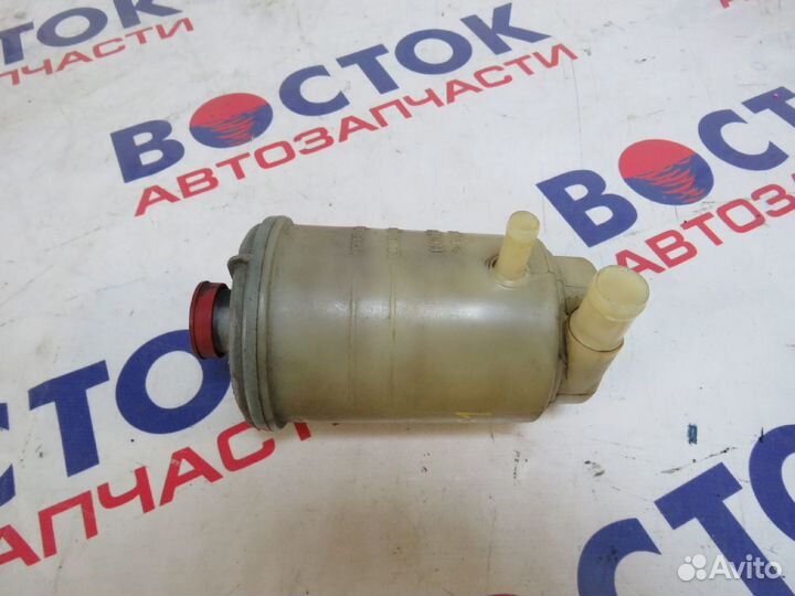 Бачок гур honda stepwgn RF1, RF2