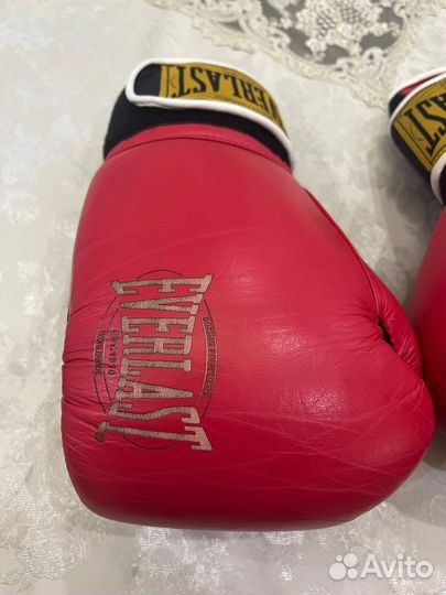 Боксерские перчатки everlast
