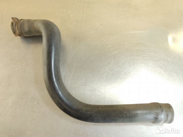 Патрубок радиатора Volkswagen Golf 3