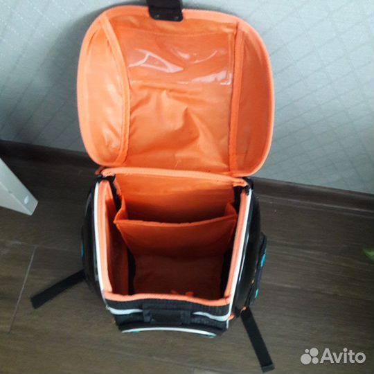 Портфель школьника