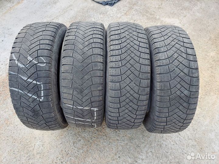Pirelli Ice Zero 185/65 R15 92T