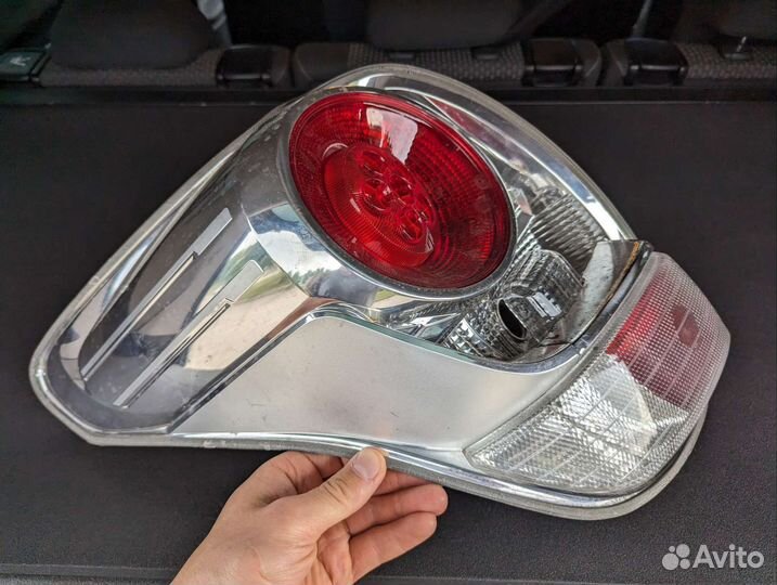 Фара задняя левая Toyota verso 2013