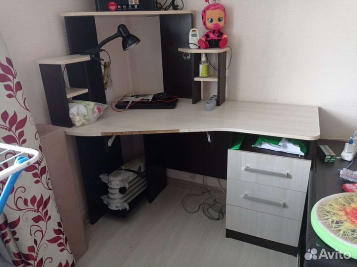 Компьютерный стол