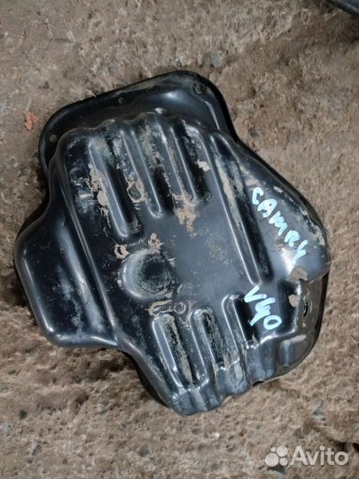 Toyota Camry v40 поддон двигателя