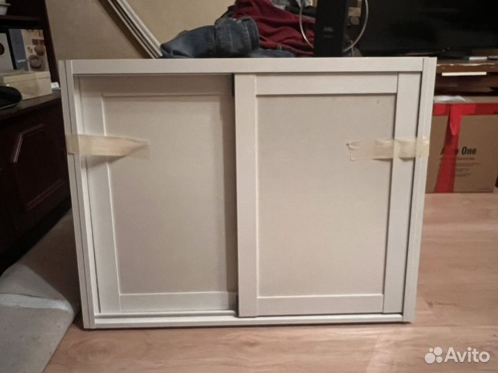 Ниша с дверцами