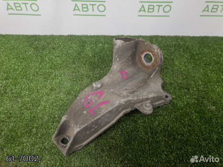 Кронштейн АКПП Audi Allroad A6 C5