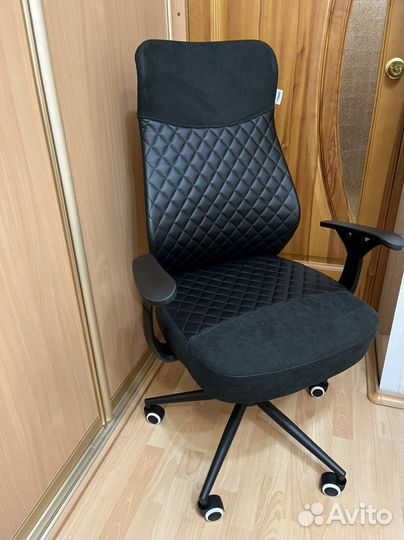 Компьютерное кресло