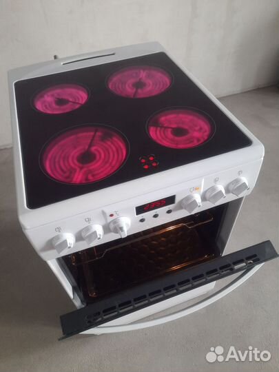 Плита Hansa стеклокерамика 4к, ковекц, тайм, 250С