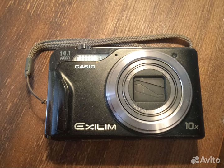 Компактный фотоаппарат casio exilim