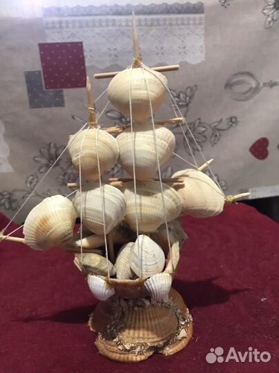 Парусник из ракушек