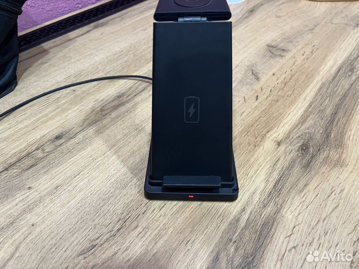 Беспроводная зарядка 3 в 1 (док-станция)