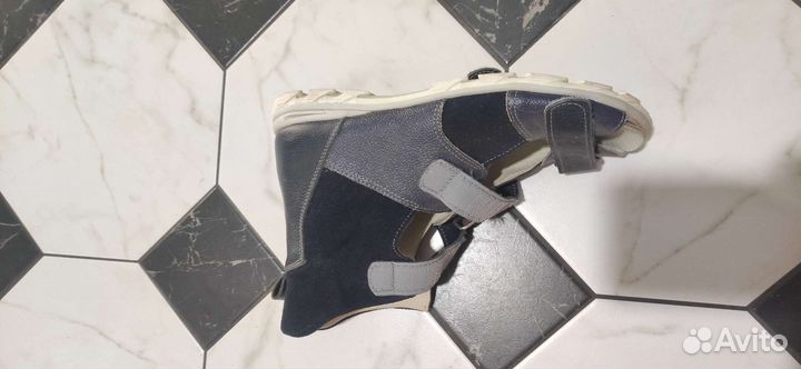 Сандали Артемон